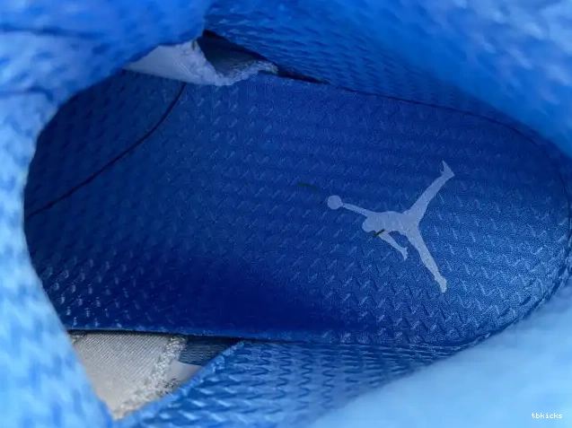 Reps TB 5 DV1310-401 UNC Air Jordan 0604
